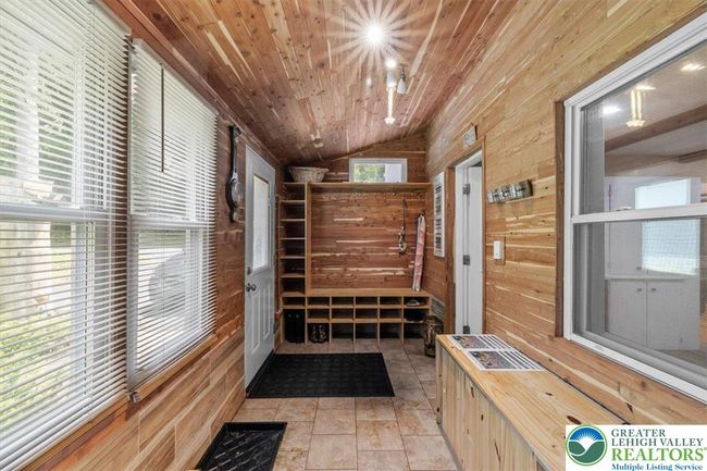 1553 Middle Rd, House other with 4 bedrooms, 5 bathrooms and null parking in Stroudsburg PA | Image 29
