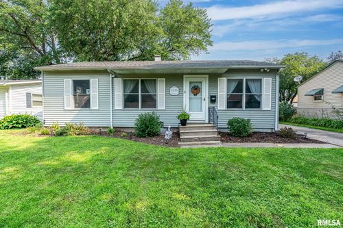 1155 46th Ave, East Moline, IL, 61244-4131 | Card Image