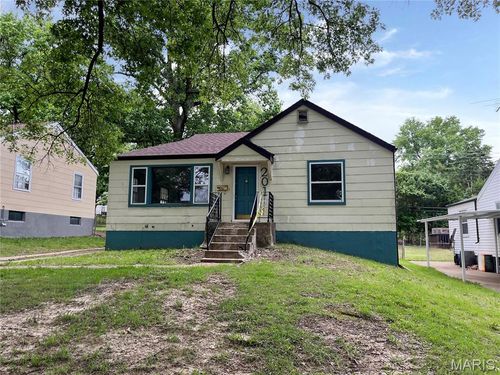 2016 Raft Dr, Saint Louis, MO, 63133-1154 | Card Image