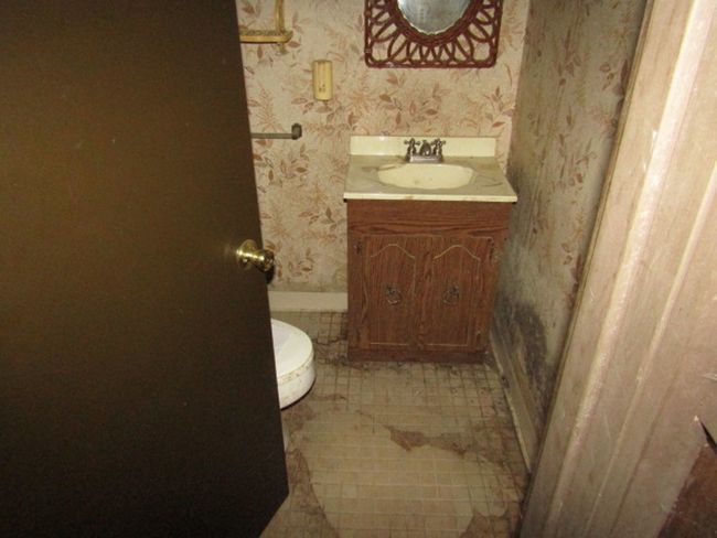 302 Euclid Ave, House other with 3 bedrooms, 2 bathrooms and 1 parking in Glassport PA | Image 29