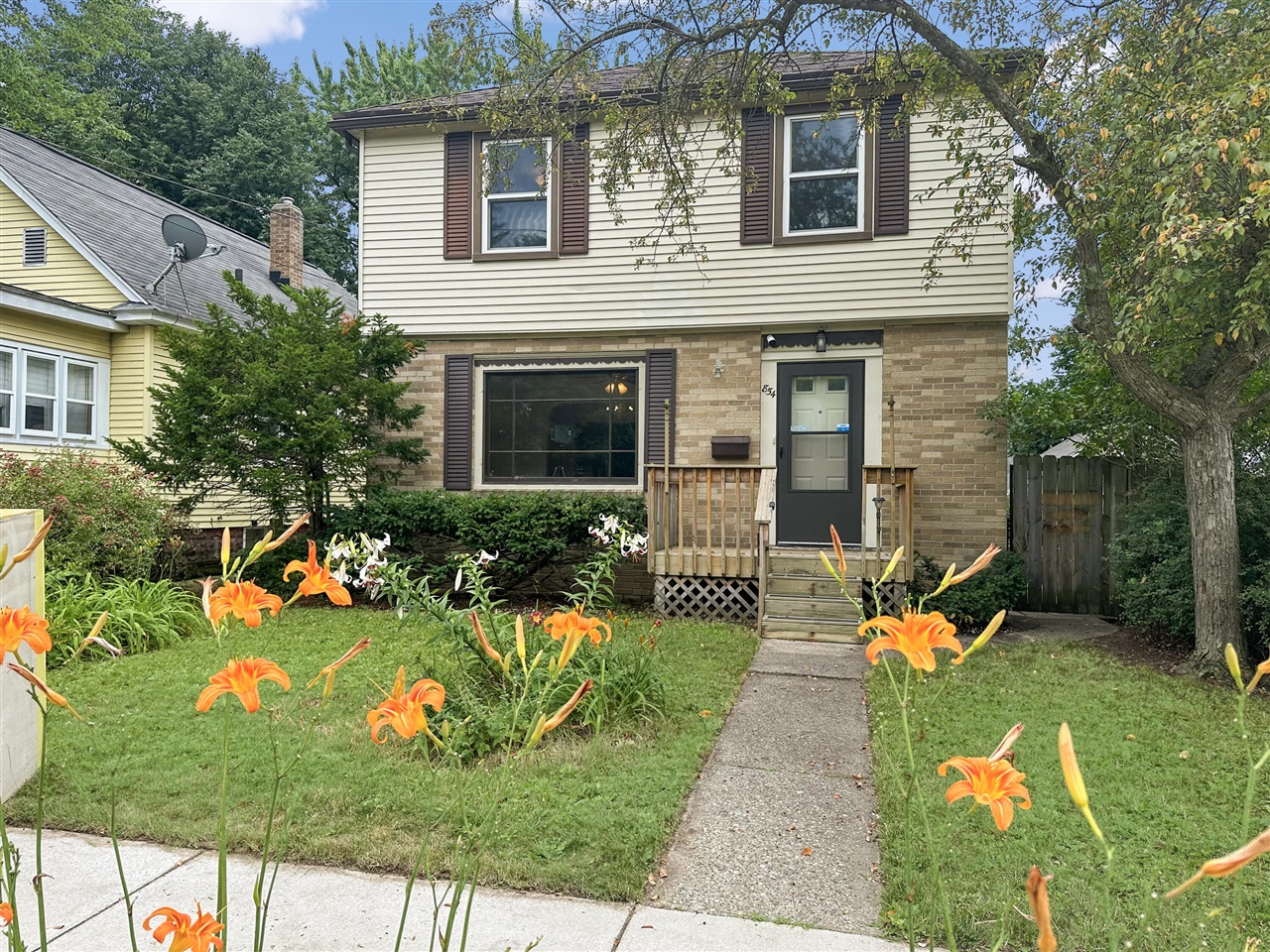 Merritt St, Grand Rapids, MI 49507
