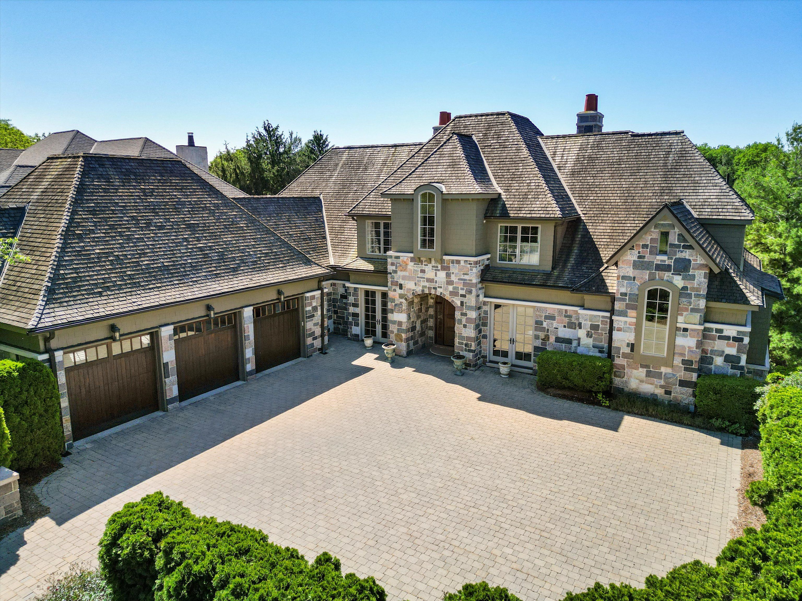 Turtle Pond Ct, Bloomfield Hills, MI 48302