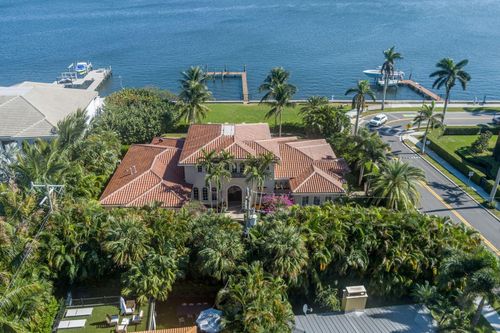 3215 S Flagler Dr, West Palm Beach, FL, 33405-1674 | Card Image