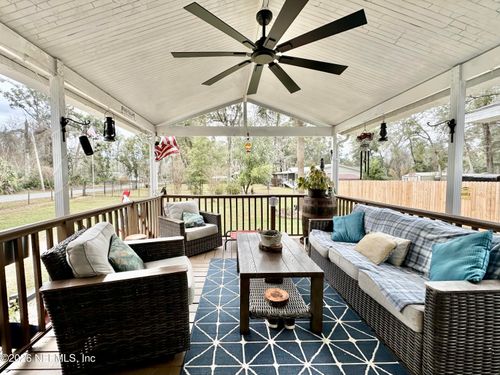 9430 Carolina Way, FANNING SPRINGS, FL, 32693-9405 | Card Image