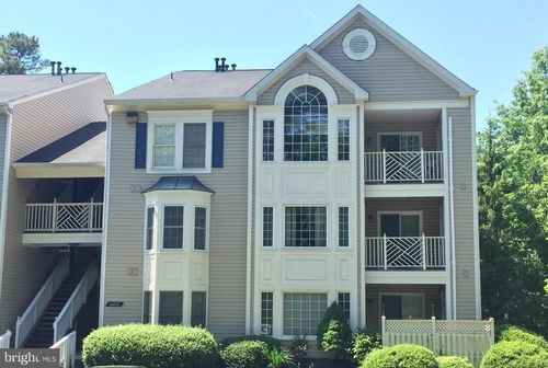 apt-206b-12233 Fairfield House Dr, FAIRFAX, VA, 22033-3943 | Card Image