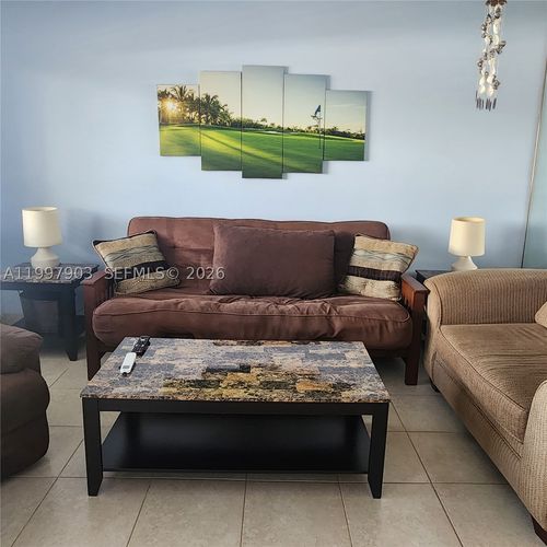 a25-2170 Ne 51st Ct, Fort Lauderdale, FL, 33308-3833 | Card Image