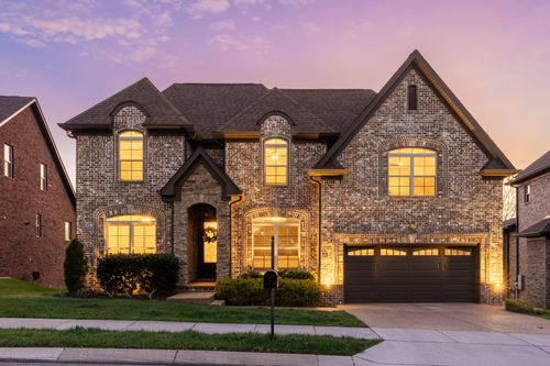 611 Southshore Pt, Mount Juliet, TN, 37122-2664 | Card Image