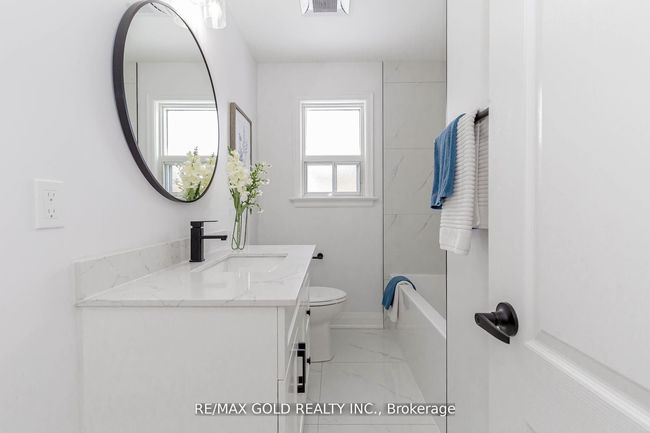 1362 Pharmacy Ave, House other with 5 bedrooms, 3 bathrooms and 3 parking in Scarborough ON | Image 19