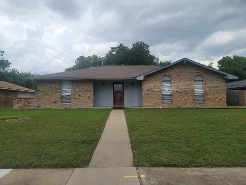 721 Lindenwood Dr, Lancaster, TX, 75134-3130 | Card Image