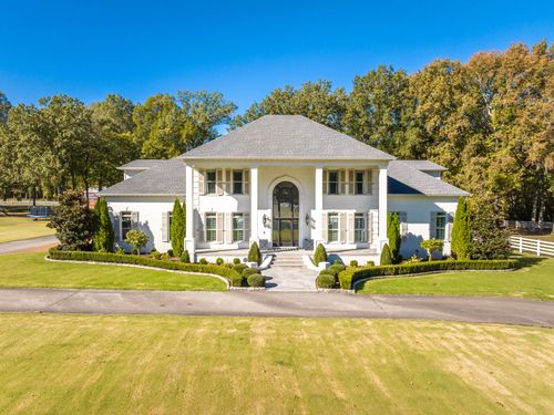 135 Windy City Rd, Jackson, TN, 38305-1100 | Card Image