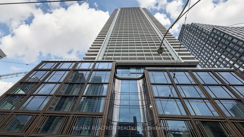 5805-88 Queen Street, Toronto, ON, M5C0B6 | Card Image