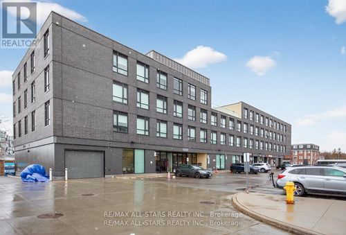 220-1800 Simcoe St N, Oshawa, ON, L1G0C2 | Card Image