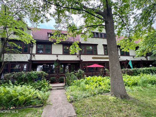 4-2353 Scottwood Ave, Toledo, OH, 43620-1107 | Card Image