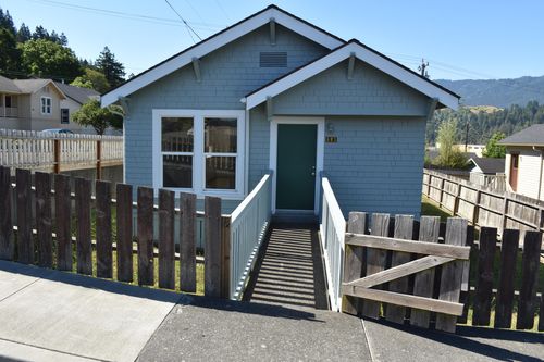 673 Fourth St, Scotia, CA, 95565-9747 | Card Image