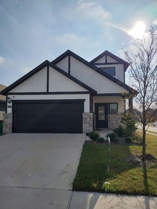 2119 River Pine Rd, Forney, TX, 75126-3946 | Card Image