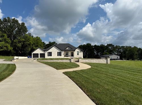 10132 Russellville Rd, Rockfield, KY, 42274-9715 | Card Image