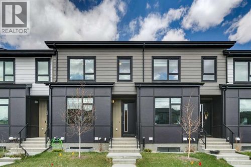201 Vantage Drive, Cochrane, AB, T4C3G4 | Card Image
