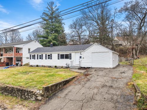 234 Mcguire Ln, Cincinnati, OH, 45215-3922 | Card Image