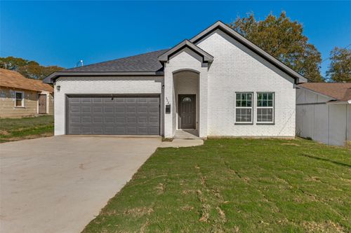 5520 Goodman Ave, Fort Worth, TX, 76107-7016 | Card Image
