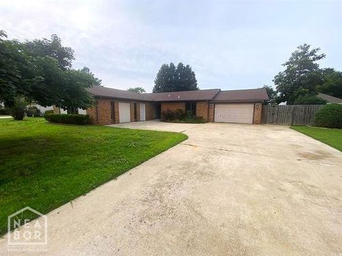 208 Ada Dr, Trumann, AR, 72472-1100 | Card Image