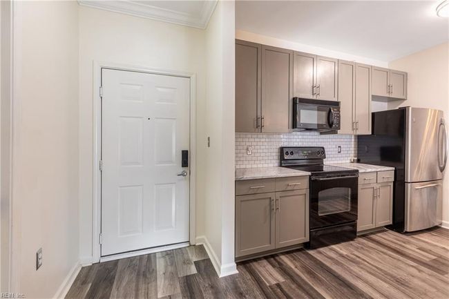 UNIT-413 - 1400 Granby St, House attached with 2 bedrooms, 2 bathrooms and null parking in Norfolk VA | Image 9