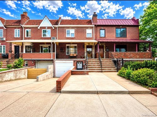 77-04 85th St, Glendale, NY, 11385 | Card Image