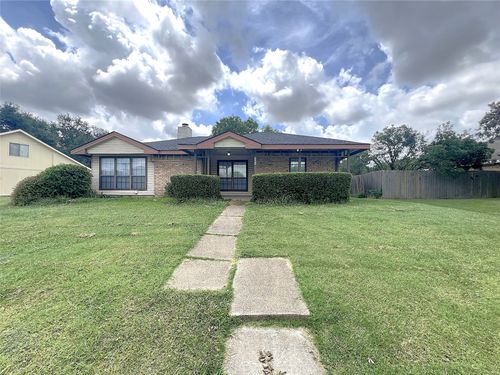 404 Lincoln Dr, Plano, TX, 75023-4713 | Card Image