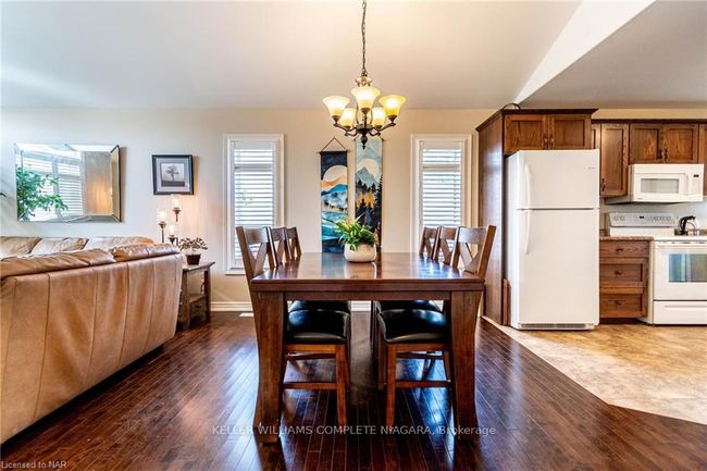 3617 Weinbrenner Rd, House other with 4 bedrooms, 2 bathrooms and 7 parking in Niagara Falls ON | Image 8