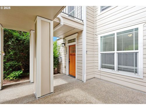 3395 Summerlinn Dr, West Linn, OR, 97068-5194 | Card Image