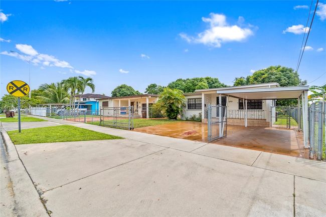 270 W 15 Th St, House other with 3 bedrooms, 1 bathrooms and null parking in Hialeah FL | Image 13