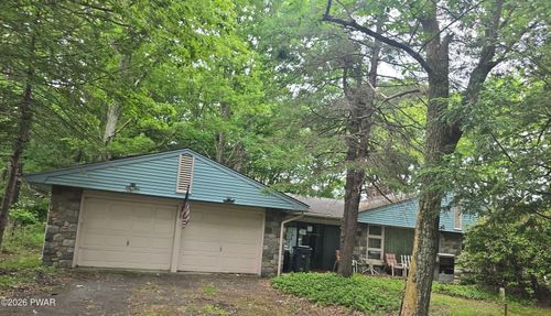 405 Park Ave, Mount Pocono, PA, 18344-1307 | Card Image