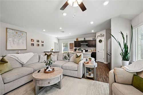 18397 Fox Hollow Loop, Hammond, LA, 70401-3776 | Card Image