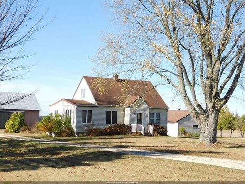 N8621 Wolf River Drive, AHNAPEE, WI, 54201 | Card Image