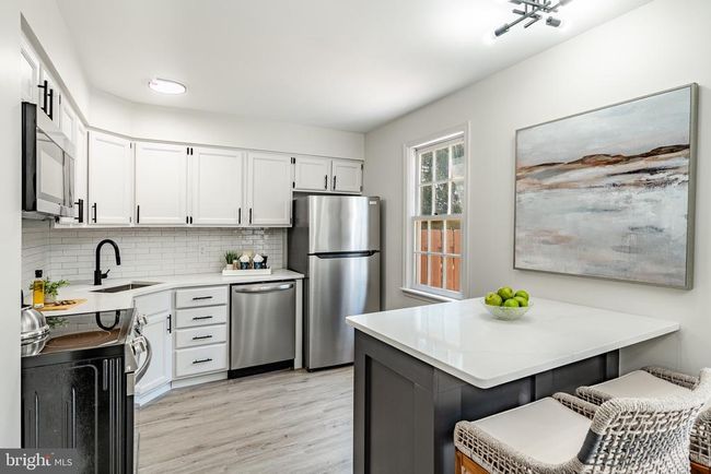 1203 Pointe Ct, Townhouse with 2 bedrooms, 2 bathrooms and null parking in CHESTER SPRINGS PA | Image 9
