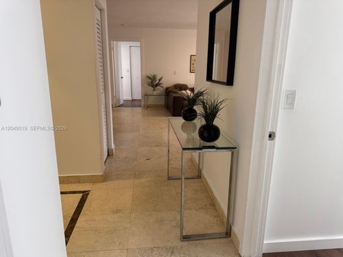 8602-19555 E Country Club Dr, Aventura, FL, 33180-2596 | Card Image