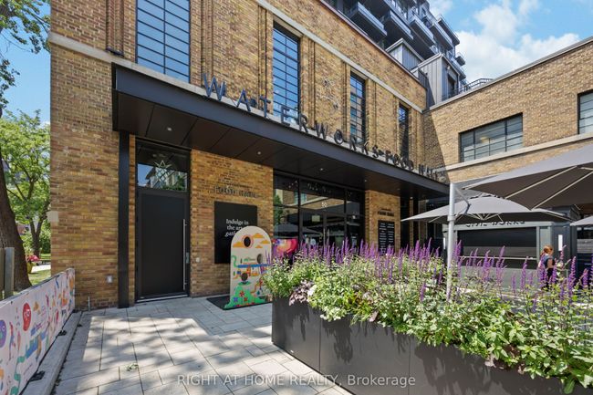 209 - 23 Brant St, Condo with 2 bedrooms, 1 bathrooms and 1 parking in Toronto ON | Image 23