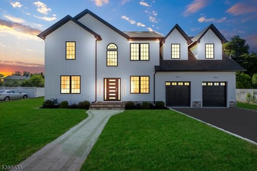12 Thistle Ct, Totowa, NJ, 07512-1134 | Card Image