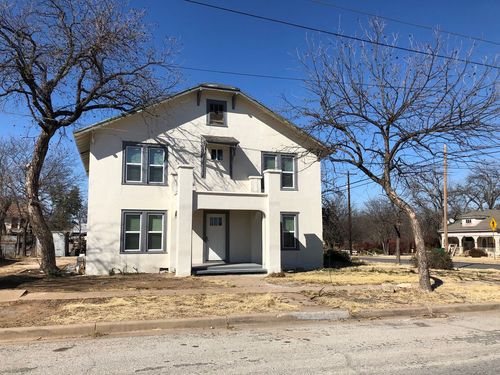 502 Cottonwood St, Coleman, TX, 76834-3566 | Card Image