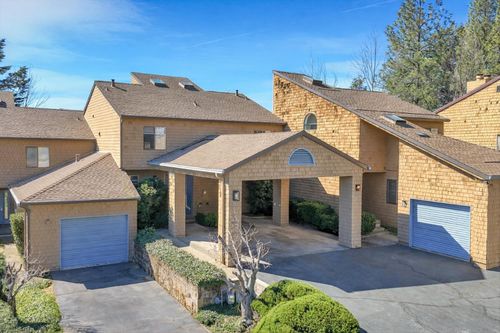 111 Solar Dr, Grass Valley, CA, 95945-5372 | Card Image