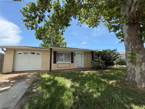 9753 Lake Chrise Ln, PORT RICHEY, FL, 34668-4020 | Card Image