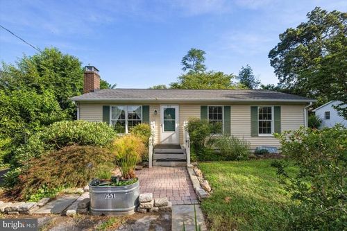 651 E G St, Purcellville, VA, 20132-3332 | Card Image