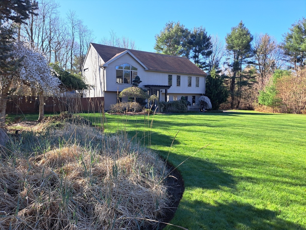 Bayberry Ln, East Bridgewater, MA 02333