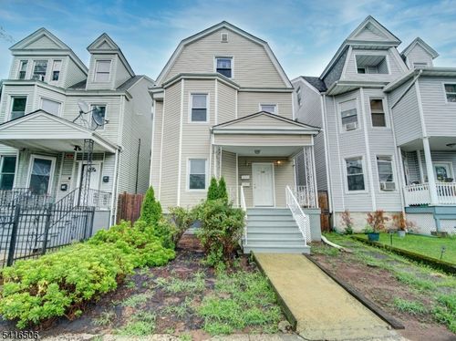 198 N 17th St, East Orange, NJ, 07017-5309 | Card Image