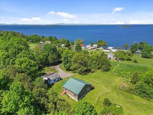 105 Sweeney Farm Rd, Georgia, VT, 05478-3132 | Card Image