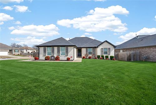 5821 W Fountain St, Fayetteville, AR, 72704-5144 | Card Image