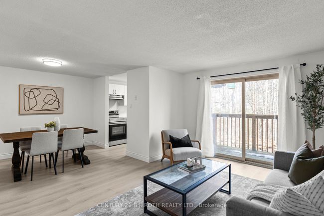 9 Evergreen Crt, Condo with 3 bedrooms, 3 bathrooms and 1 parking in Barrie ON | Image 9