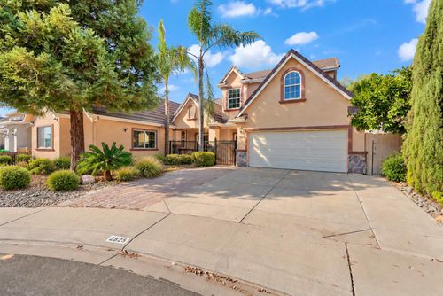 2825 Donner Trail, Riverbank, CA, 95367 | Card Image