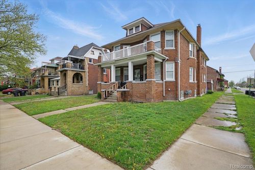 4200 Buena Vista St, Detroit, MI, 48238-5241 | Card Image