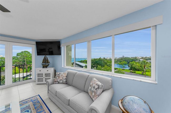 APT-307 - 150 Belleview Blvd, Condo with 2 bedrooms, 2 bathrooms and null parking in BELLEAIR FL | Image 4