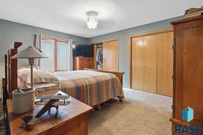3518 S Matthew Dr, House other with 4 bedrooms, 3 bathrooms and null parking in Sioux Falls SD | Image 8